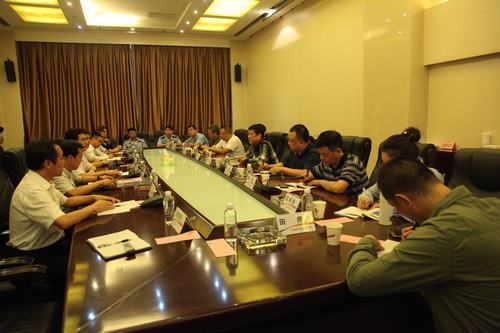 西安市經開區公安分局湯天政委一行蒞臨建設集團對接交流工作