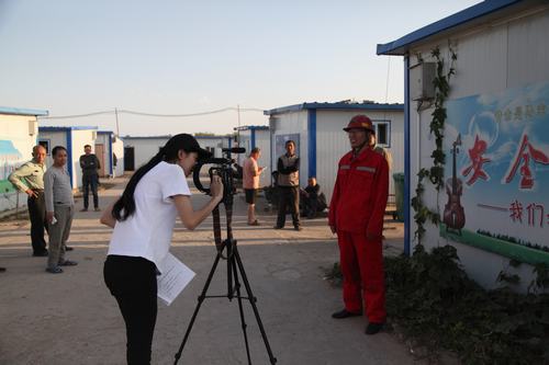 強化宣傳造勢 營造濃厚氛圍