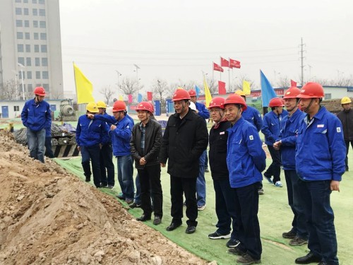 陜西渭化集團領導蒞臨渭河彬州乙二醇化工生活區施工項目檢查指導工作