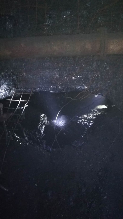 礦建三公司雙龍項目部3#聯(lián)絡(luò)巷與105運輸順槽順利貫通