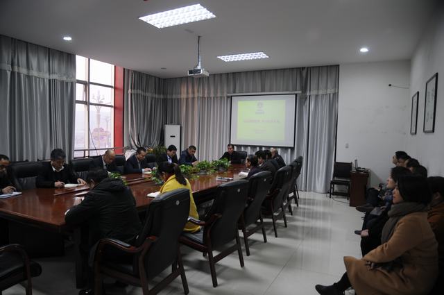 弘揚雷鋒精神  爭當鐵軍先鋒