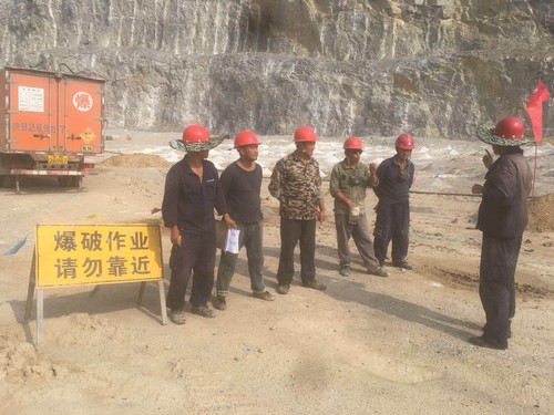 陜煤建設銅煤公司承建的年產20萬噸固體廢物收集、貯運及預處理項目施工工作高效推進