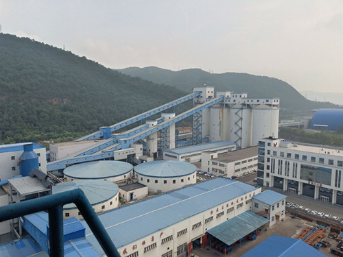 陜煤建設機電安裝公司承建的選煤廠塊煤倉旋轉溜槽拆除工程如火如荼