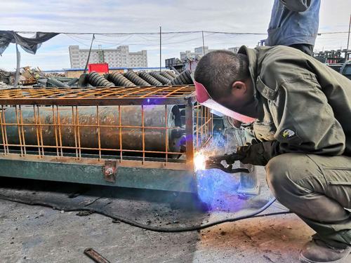 陜煤建設(shè)掘進公司：目標(biāo)再聚力 發(fā)起沖刺四季度新攻勢