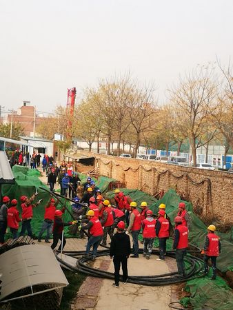 人心齊、泰山移，團(tuán)結(jié)就是力量