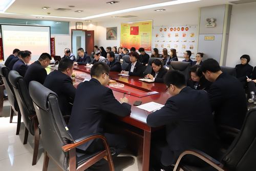 礦建二公司“講政治、敢擔(dān)當(dāng)、改作風(fēng)”專題教育及違規(guī)收送禮金問題專項(xiàng)整治工作全面鋪開