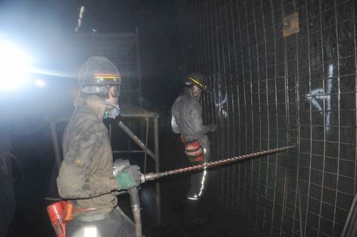 陜煤建設掘進公司：59.7米！曹家灘項目部單日進尺再創新高