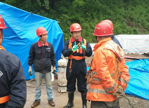 以月促年重實(shí)效  精心組織創(chuàng)新高