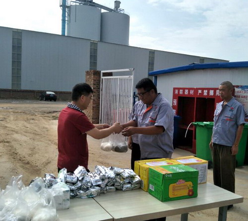 陜煤建設銅川公司一線“送清涼”