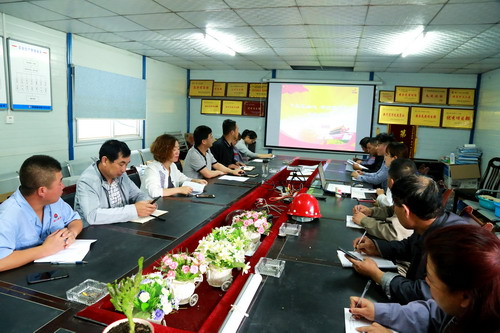 陜煤建設銅川公司開展“不忘初心,牢記使命”主題黨課