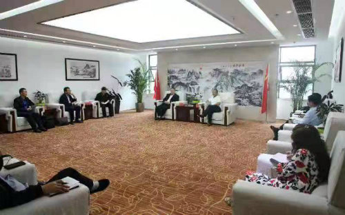 寧興剛代表陜煤集團帶隊考察貴陽高新區