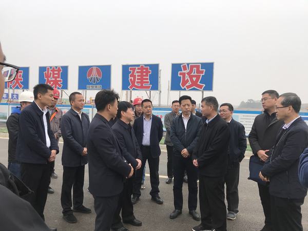 陜西省委第三督查組一行深入陜煤建設渭南分公司南京金龍電動車項目督查巡視