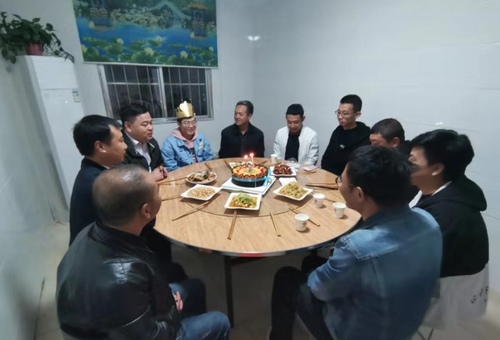 陜煤建設路橋分公司“三心”服務踐行初心暖人心