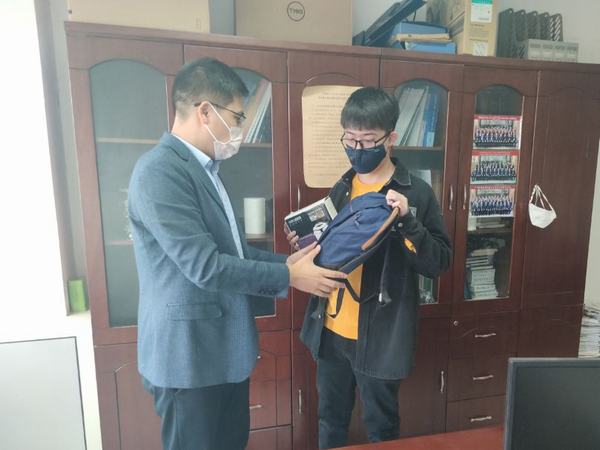 陜煤建設礦建二公司工會開展新入職員工關愛活動