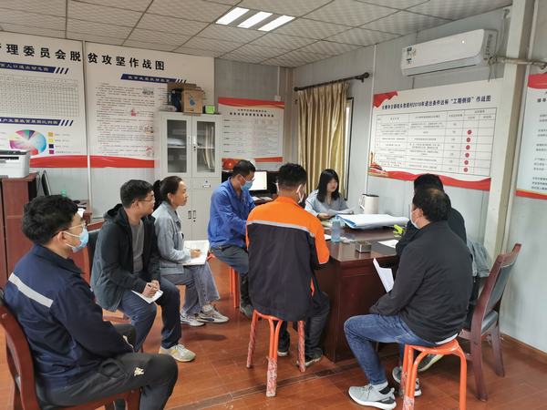 陜煤建設韓城分公司土建十二項目部：學習貫徹《保障農民工工資支付條例》讓農民工不再“煩薪憂酬”