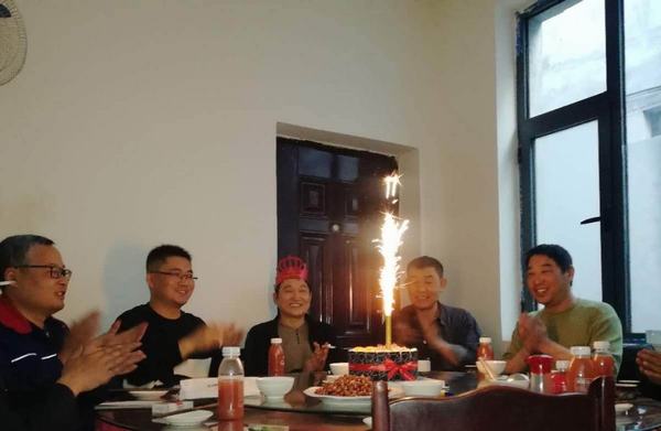 陜煤建設韓城分公司安裝四項目部舉辦生日會濃情暖人心
