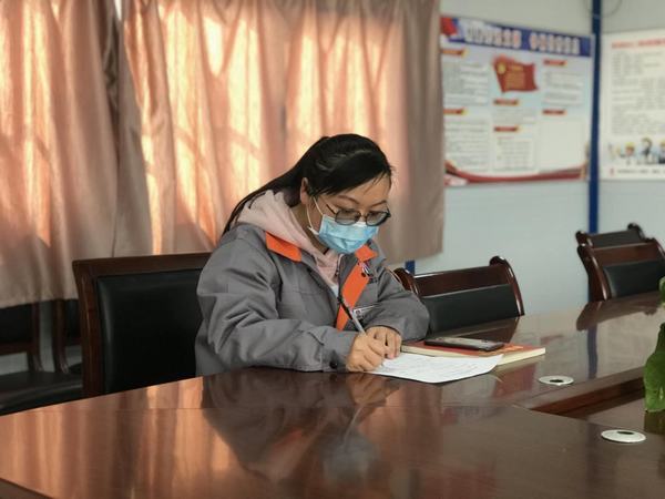 柔肩勇擔當 巾幗追夢人