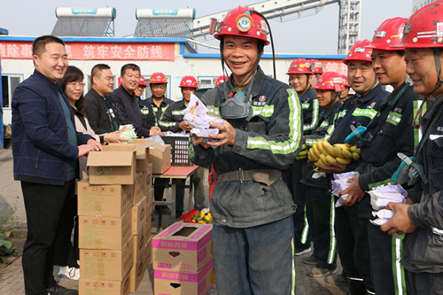 陜煤建設機電安裝公司：節日囑安全 慰問暖人心