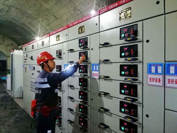 用青春譜寫奉獻之歌