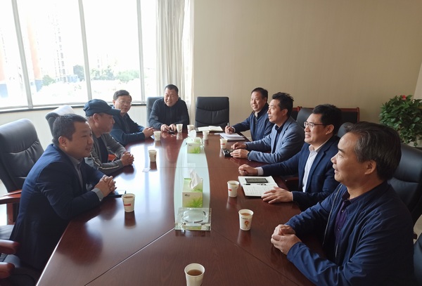 陜西能源職業(yè)技術(shù)學院招生就業(yè)處處長于濤一行蒞臨建設(shè)集團交流座談