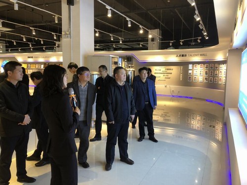 寧興剛、趙敬凱一行赴鄂爾多斯國家高新區(qū)考察項目