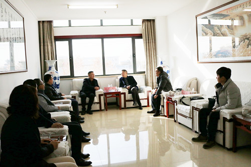 對(duì)標(biāo)學(xué)習(xí)強(qiáng)黨建 凝心聚力促發(fā)展