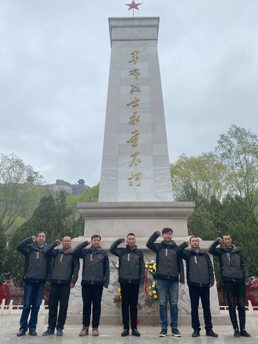 陜煤建設(shè)銅煤公司第十六項目部黨支部開展“解讀紅色記憶,汲取紅色力量,勇?lián)鷷r代使命”主題黨日活動