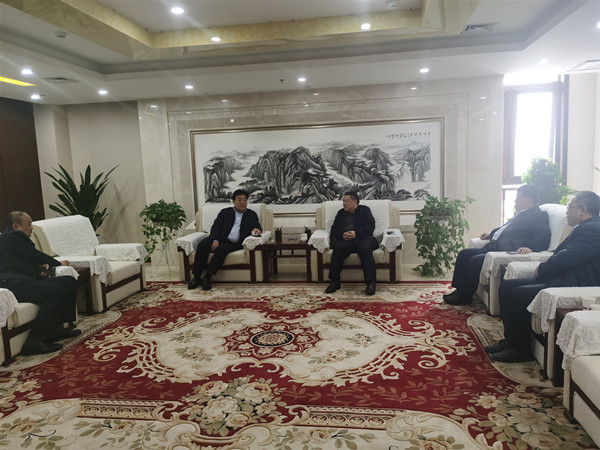 寧興剛、王寧到渭南城投公司交流洽談