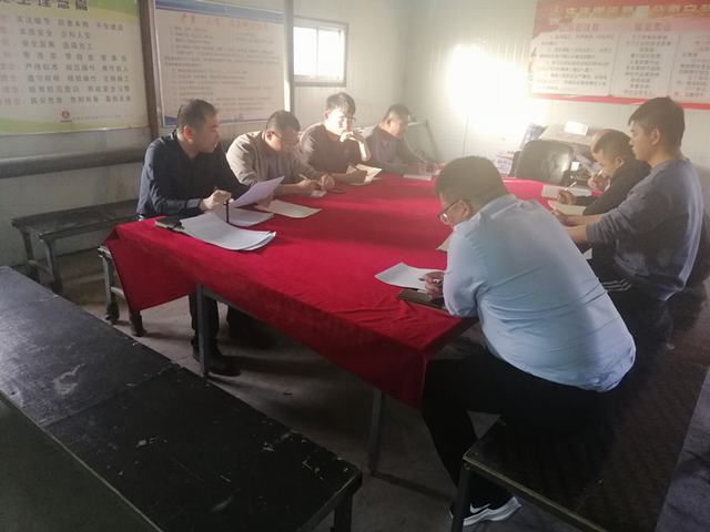 陜煤建設(shè)洗選煤運(yùn)營公司第一項(xiàng)目部黨支部:觀紅色電影 憶初心使命