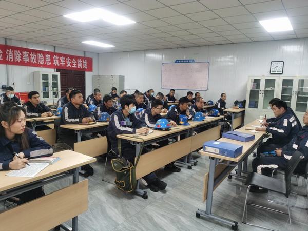 陜煤建設洗選煤運營公司紅柳林洗煤廠項目部：班前會“六步法”，筑牢首道安全防線