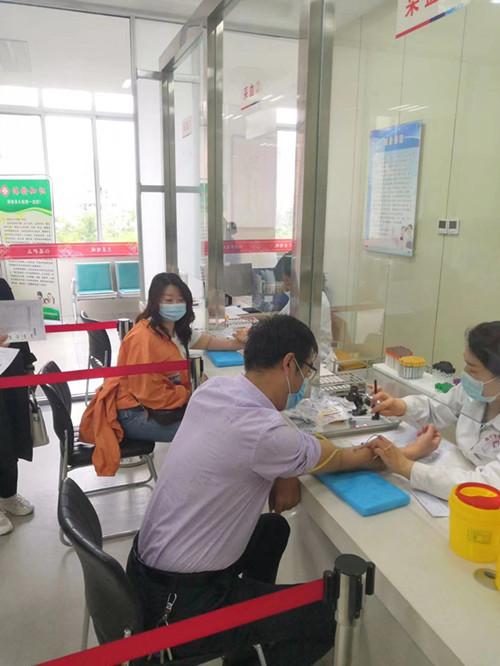 陜煤建設川耀公司:學黨史辦實事，服務職工送健康