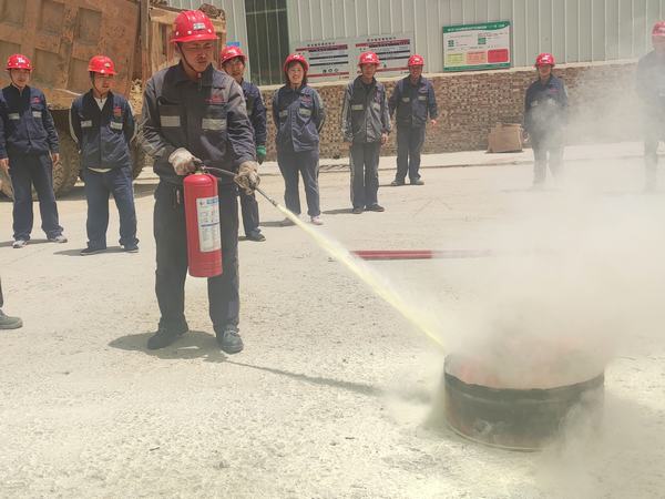 陜煤建設洗選煤運營公司銅川制沙運營項目部：消防演練促安全，防火意識記心間
