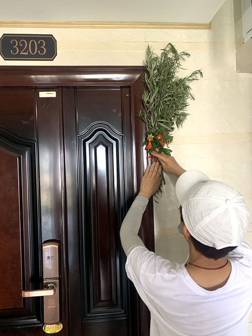 陜煤建設公司開展“艾葉飄香、情滿端午”活動