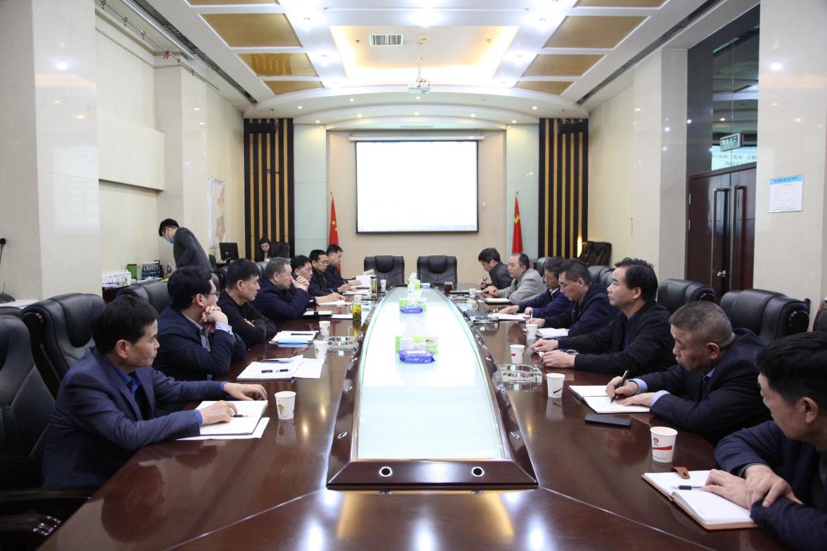 陜煤建設(shè)召開(kāi)對(duì)標(biāo)學(xué)習(xí)陜五建集團(tuán)研討交流會(huì)