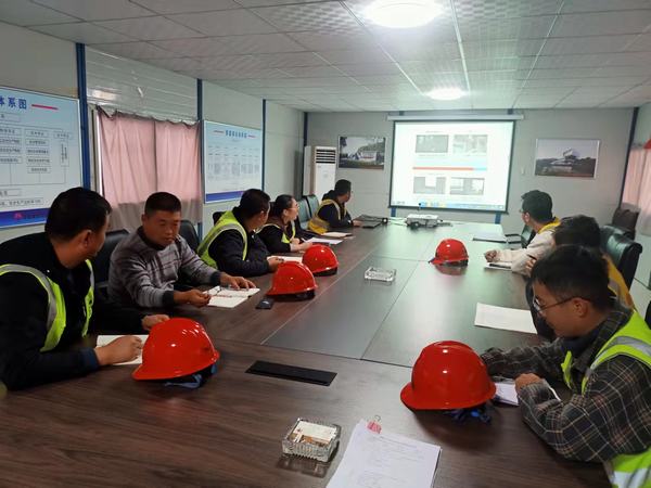 陜煤建設銅煤公司第三項目部深入開展“質量監督崗”活動