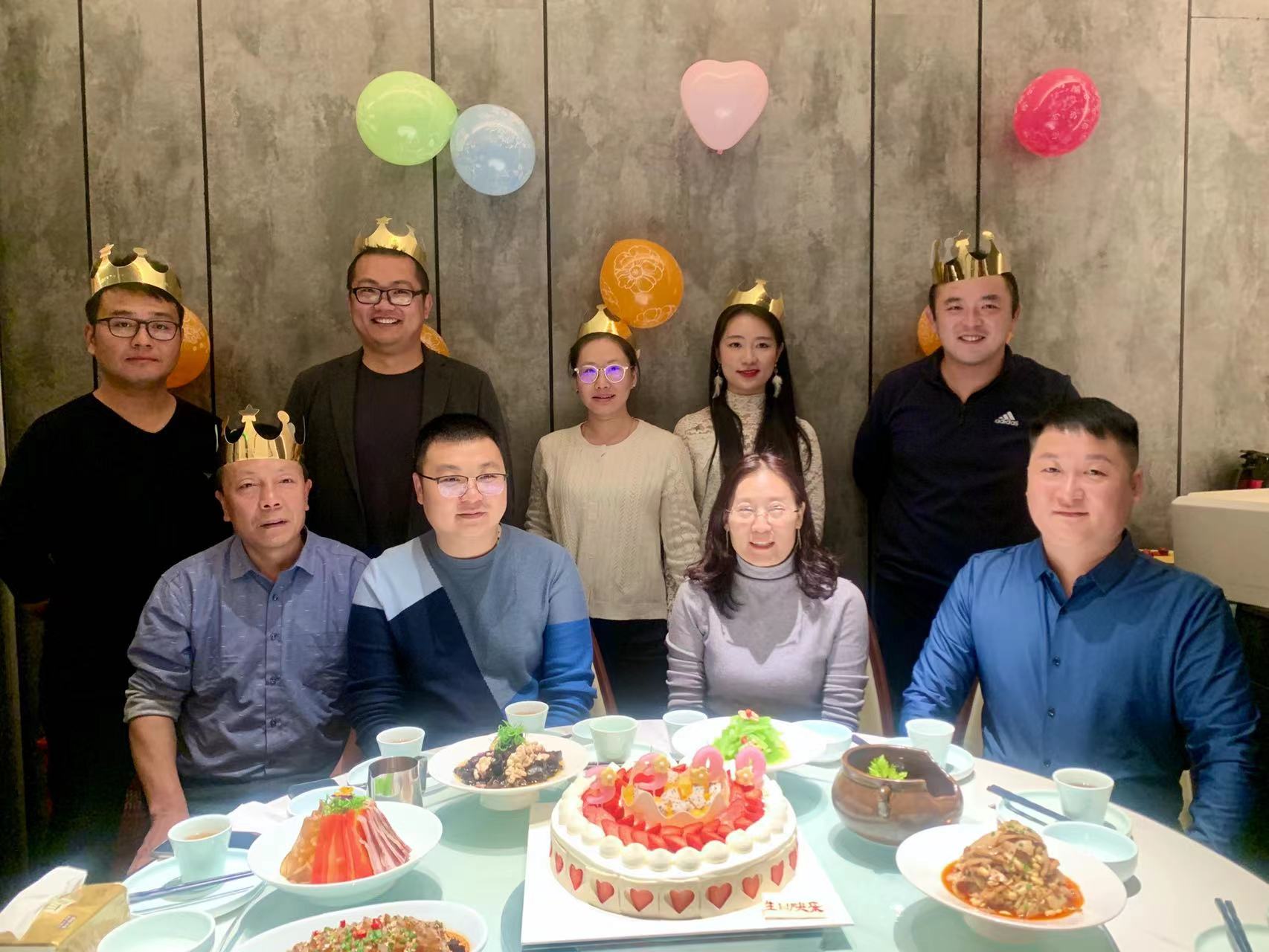 陜煤建設綠宇公司：舉辦“攜手同心 感恩有你”員工集體生日會