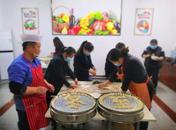 陜煤建設礦建三公司:冬至快樂!我們都是“嚼餃者”