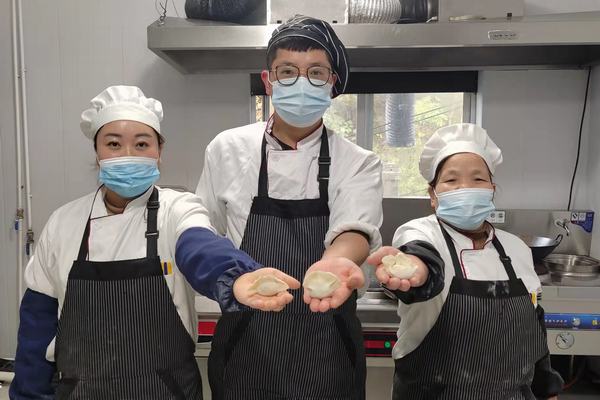 陜煤建設礦建二公司:嚴防疫情暖人心冬至套餐有點甜