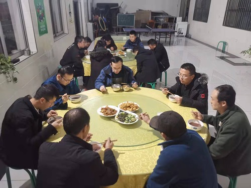 陜煤建設路橋分公司：這個臘八我們一起同‘粥’共濟