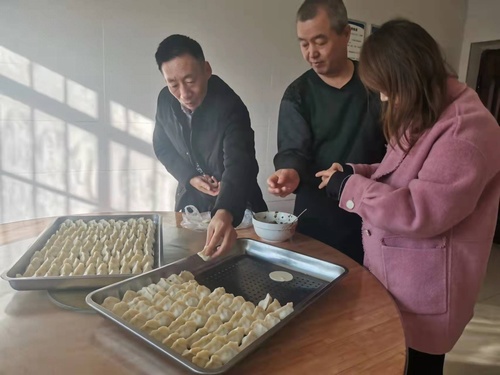 陜煤建設路橋分公司渭南項目部眾志成城共抗疫，細微之處暖人心