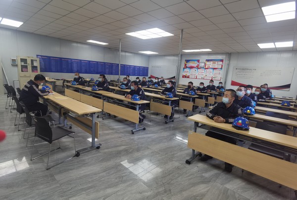 陜煤建設洗選煤運營公司紅柳林洗煤廠項目部:提振士氣鼓干勁 凝心聚力謀新篇