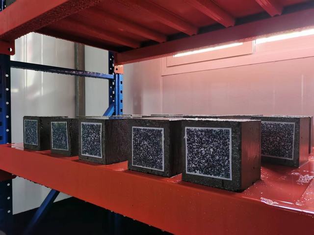 陜煤建設礦建二公司第三項目部給試塊辦了“身份證”