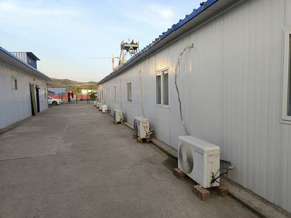 陜煤建設礦建二公司:空調進工地 清涼且暖心