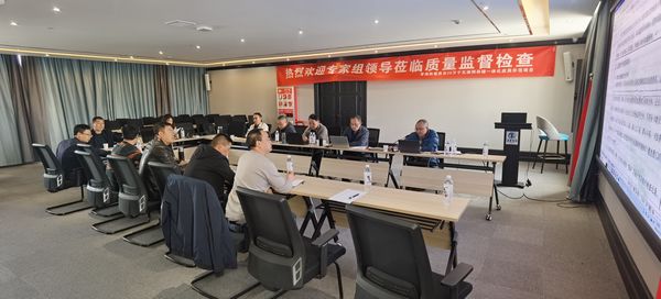 陜煤建設天工公司承建的青海西臺20萬千瓦源網荷儲能項目一期10萬千瓦光儲工程基礎驗收工作順利通過