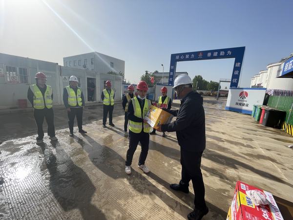 陜煤建設銅煤公司：一線奮斗勇擔當 節日慰問送關懷