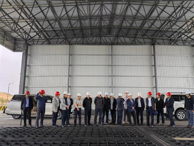 榆陽煤炭物流園區(qū)一期項(xiàng)目順利通過聯(lián)合試運(yùn)轉(zhuǎn)驗(yàn)收