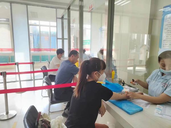 陜煤建設川耀公司:送溫暖有溫度 讓愛之花常開