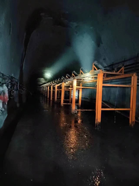 陜煤建設機電安裝公司神府項目部：順利完成膠帶機安裝