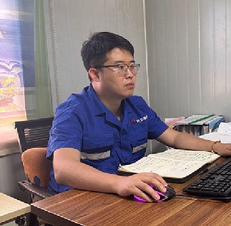 讓青春之火在奮斗中燃燒