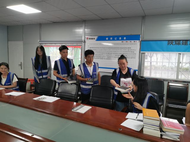 陜煤建設韓城分公司土建十一項目部：開展“沐浴書香 共同成長”全民閱讀活動